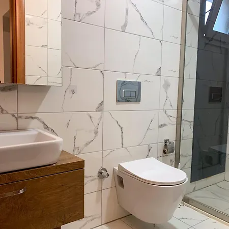 Villa Oezel Havuzlu Muestakil Lueks