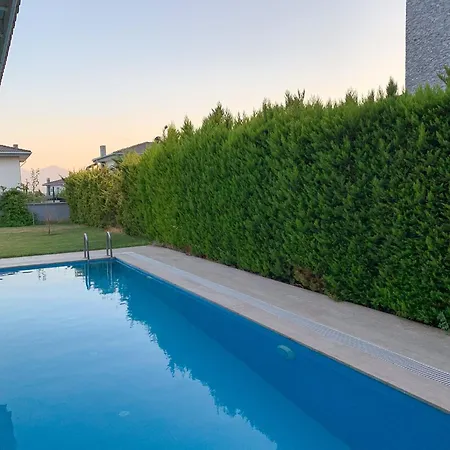 Villa Oezel Havuzlu Muestakil Lueks *